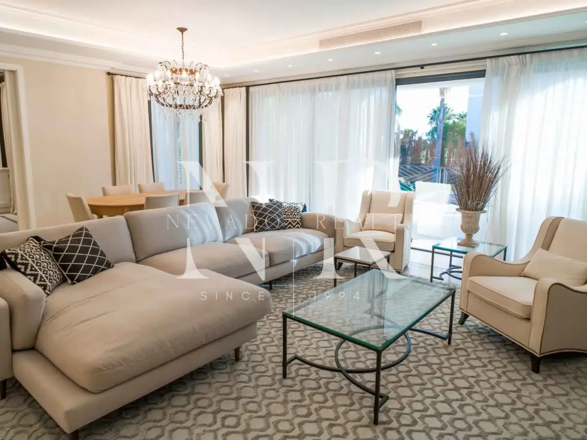 Villa in Los Flamingos Golf Urbanization for sale