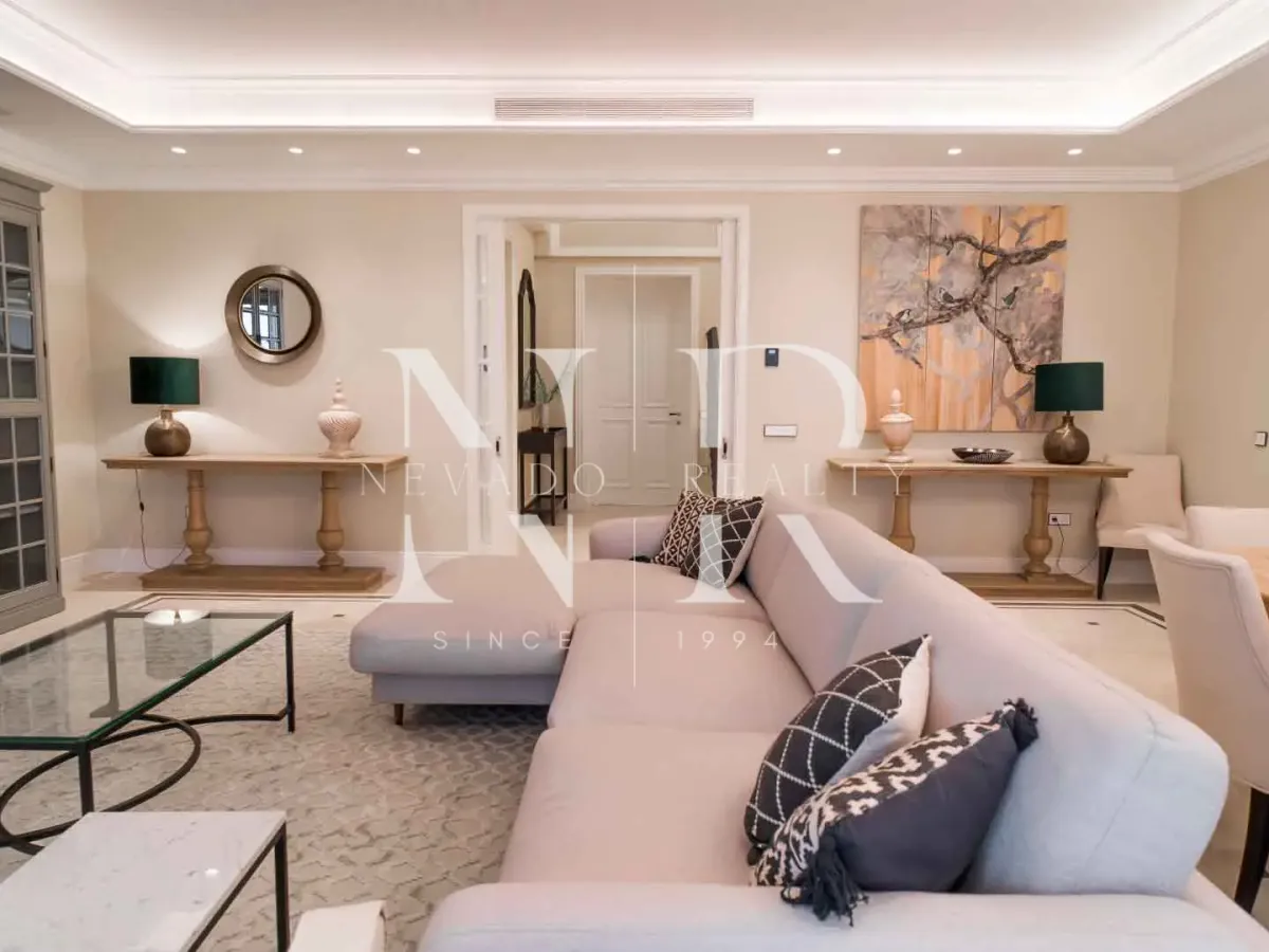 Villa in Los Flamingos Golf Urbanization for sale