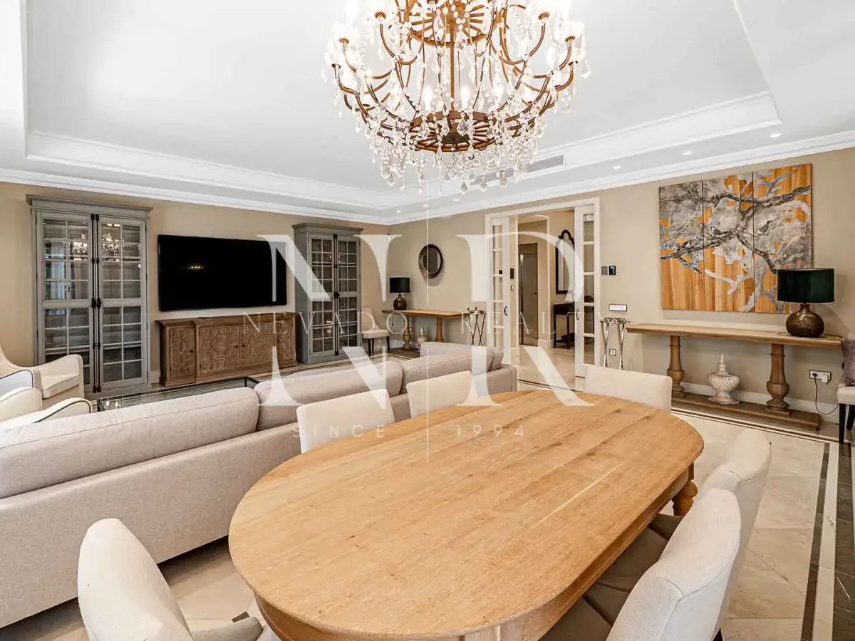 Villa in Los Flamingos Golf Urbanization for sale