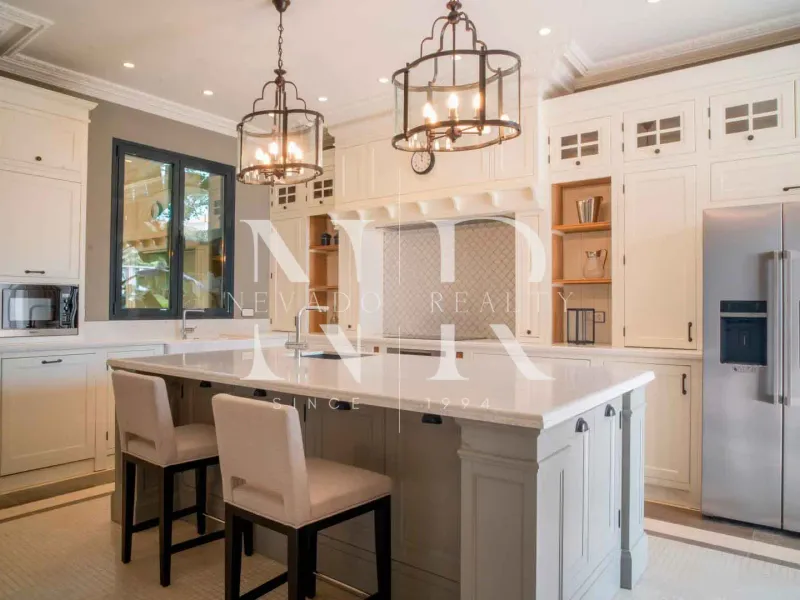 Villa in Los Flamingos Golf Urbanization for sale