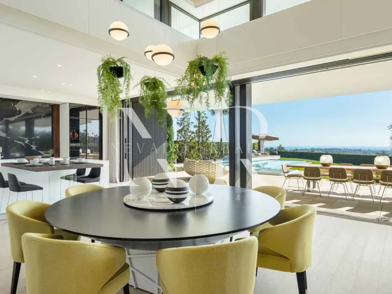 Villa in The Hills urbanization with panoramic sea views for sale