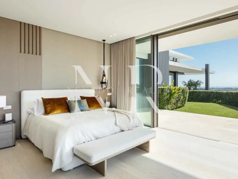 Villa in The Hills urbanization with panoramic sea views for sale