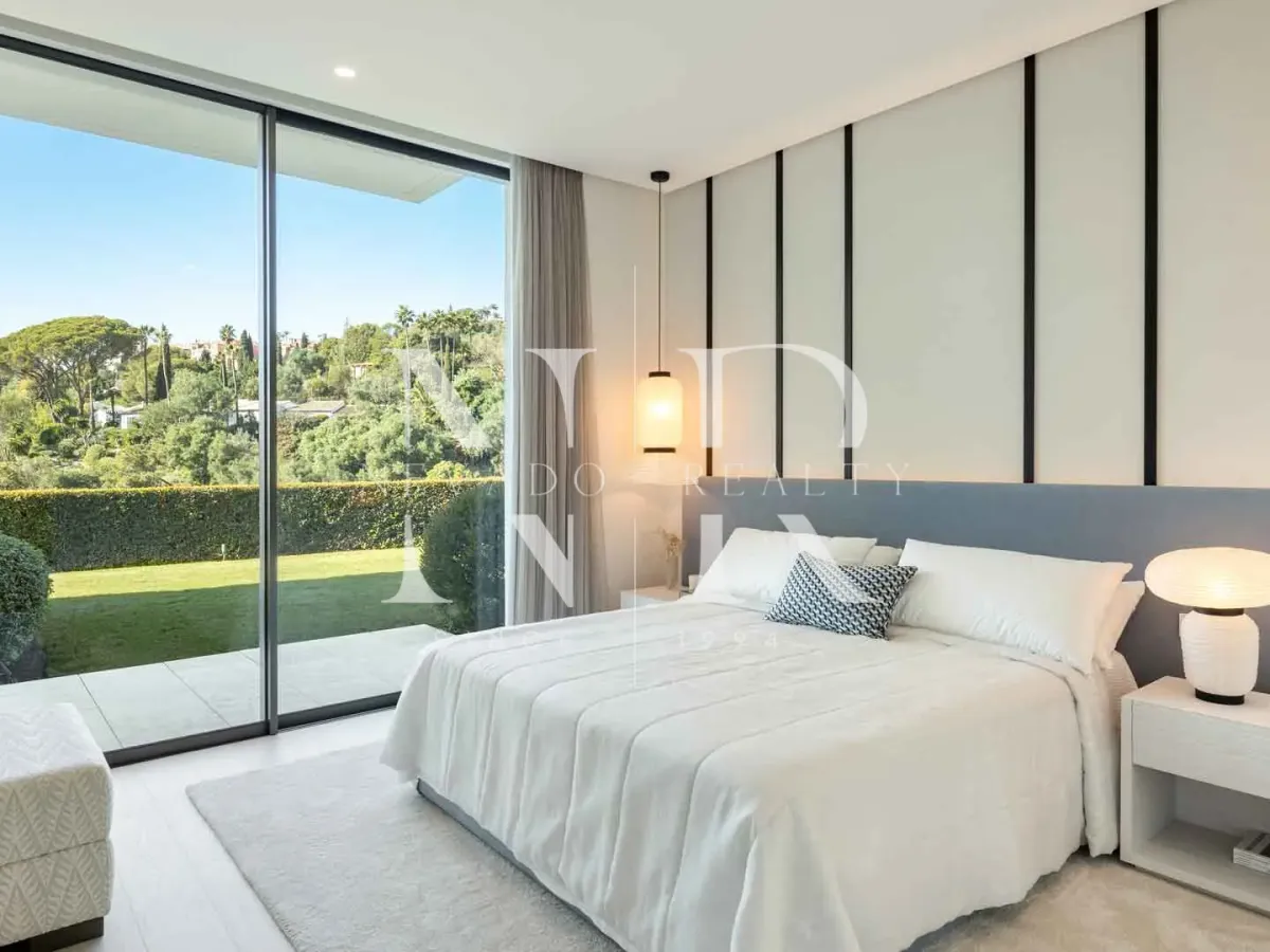 Villa in The Hills urbanization with panoramic sea views for sale