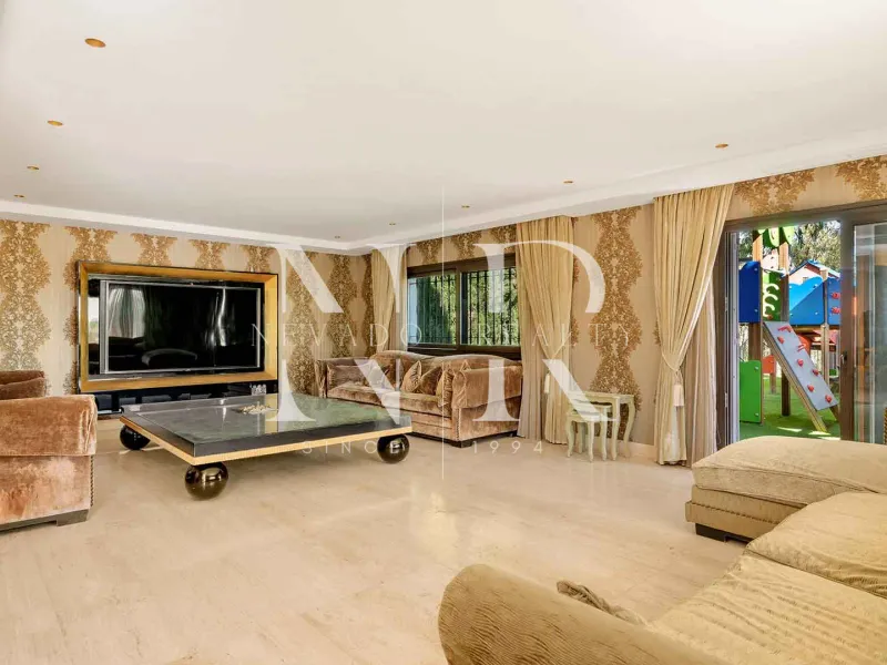 Villa in Urbanization El Herrojo with panoramic sea views for sale