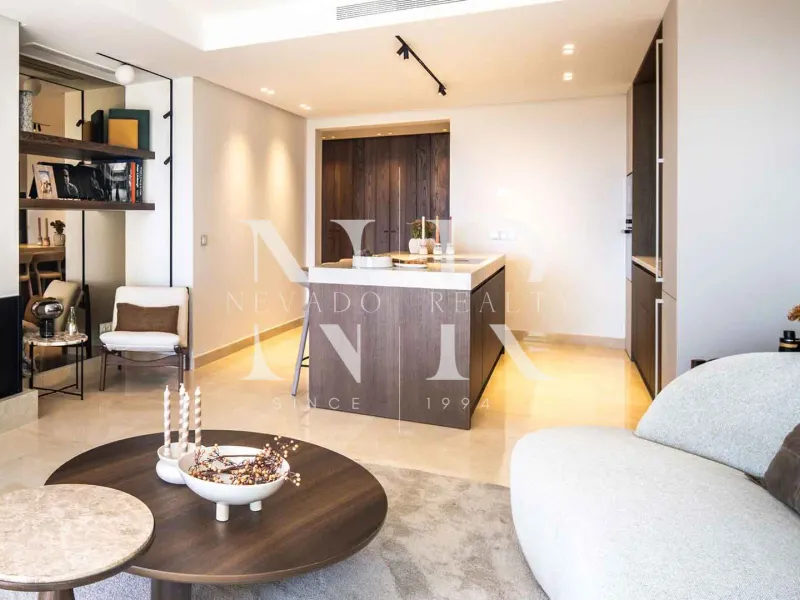 Penthouse in Urbanisation of Buenavista de La Quinta with panoramic sea views for sale