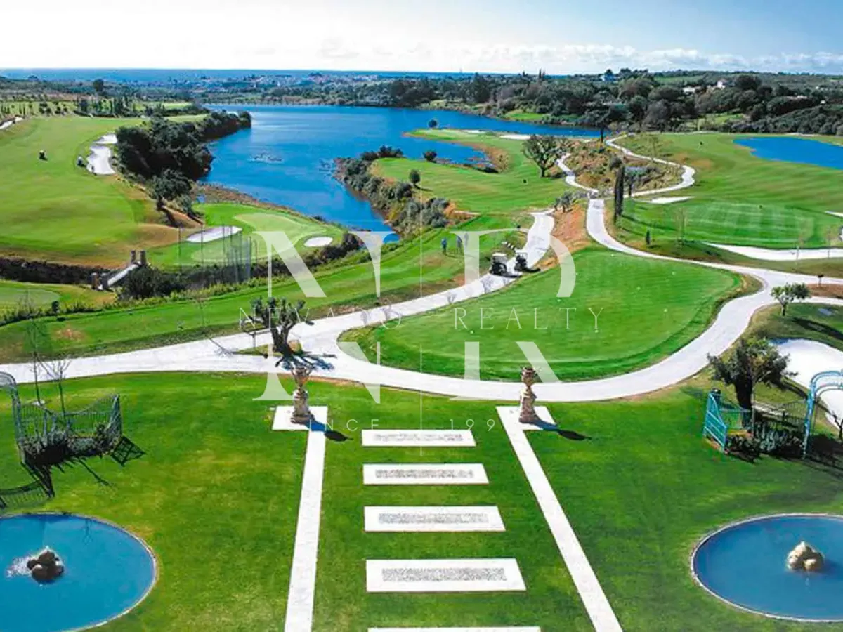 Villa project in Los Flamingos Golf urbanization with sea views for sale