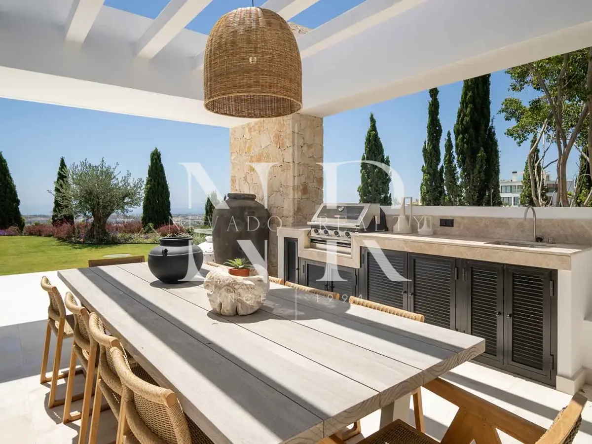 Villa in Urbanisation El Herrojo with panoramic sea views for sale