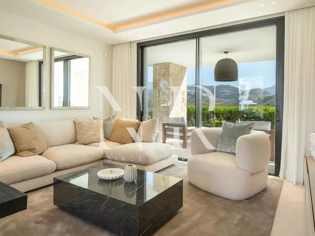 Villa in Urbanisation El Herrojo with panoramic sea views for sale