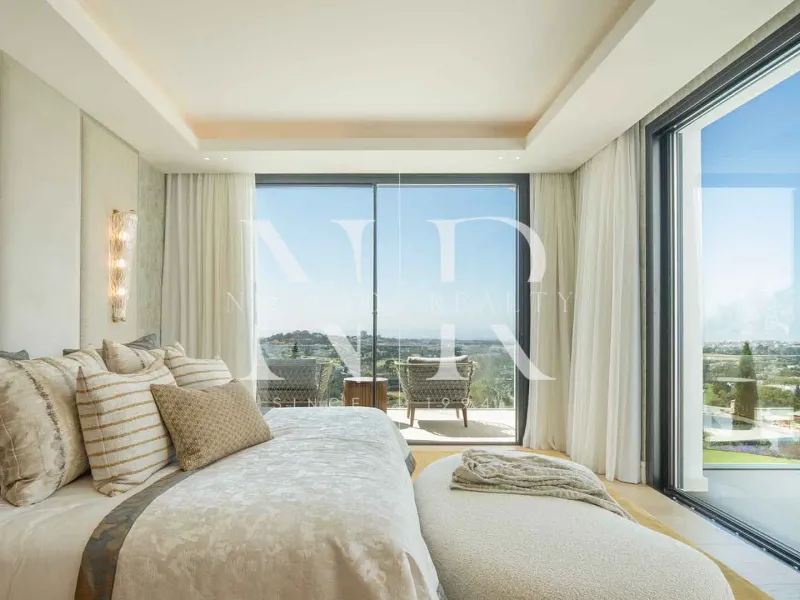 Villa in Urbanisation El Herrojo with panoramic sea views for sale