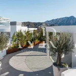 Penthouse in Benahavís with panoramic sea views for sale 5
