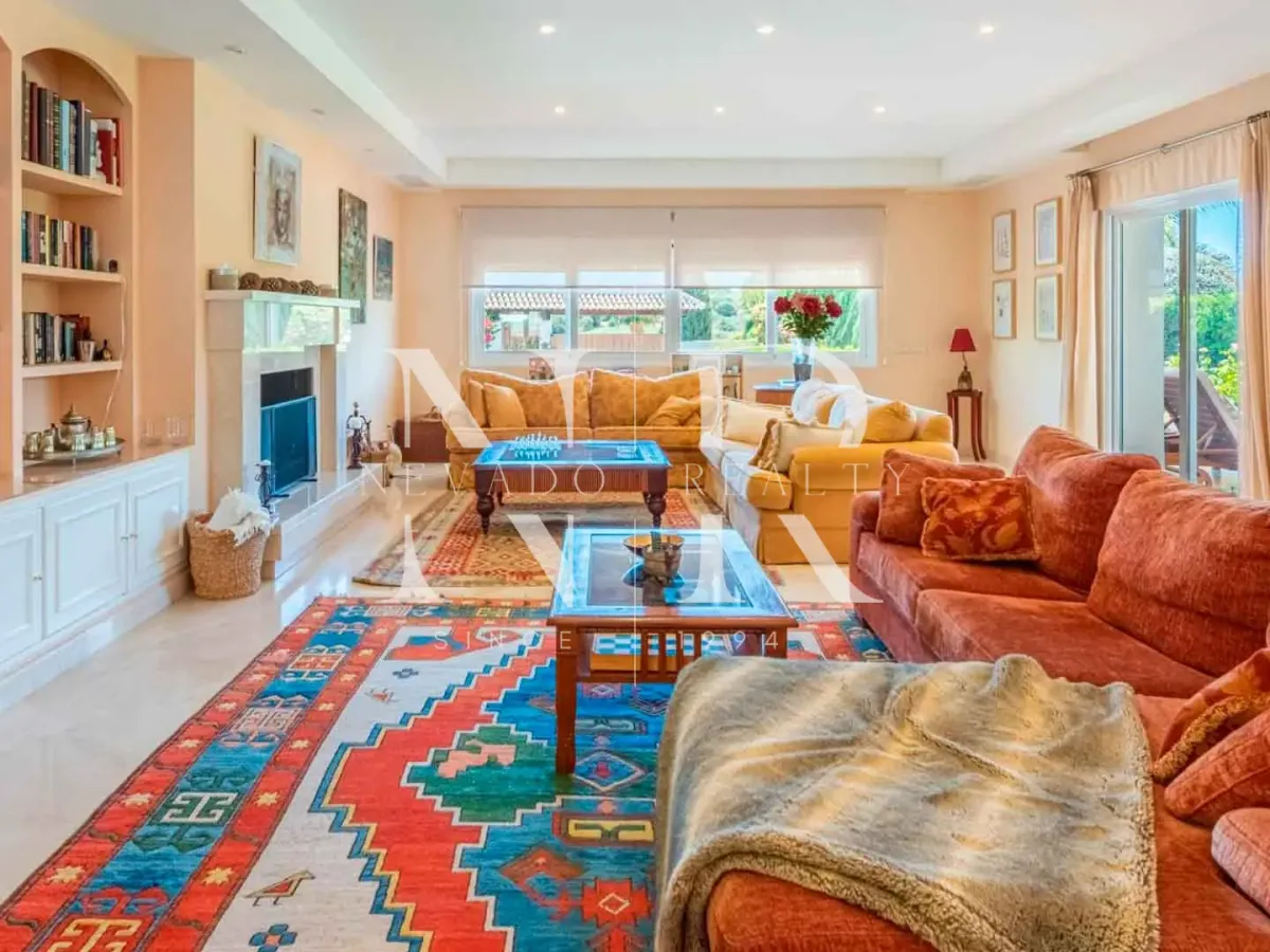 Luxury villa for sale in Paraiso Alto, Benahavis