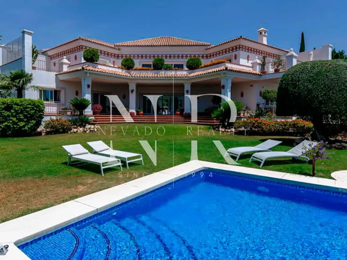 Luxury villa for sale in Paraiso Alto, Benahavis