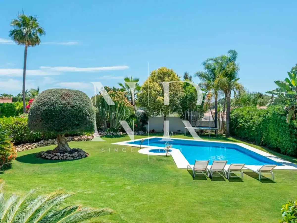 Luxury villa for sale in Paraiso Alto, Benahavis