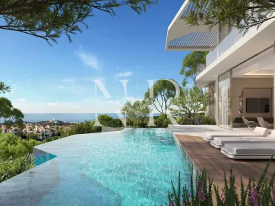 Villa between Estepona and Benahavis for sale