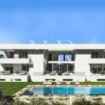 Newly built villa in El Paraíso Alto for sale 1