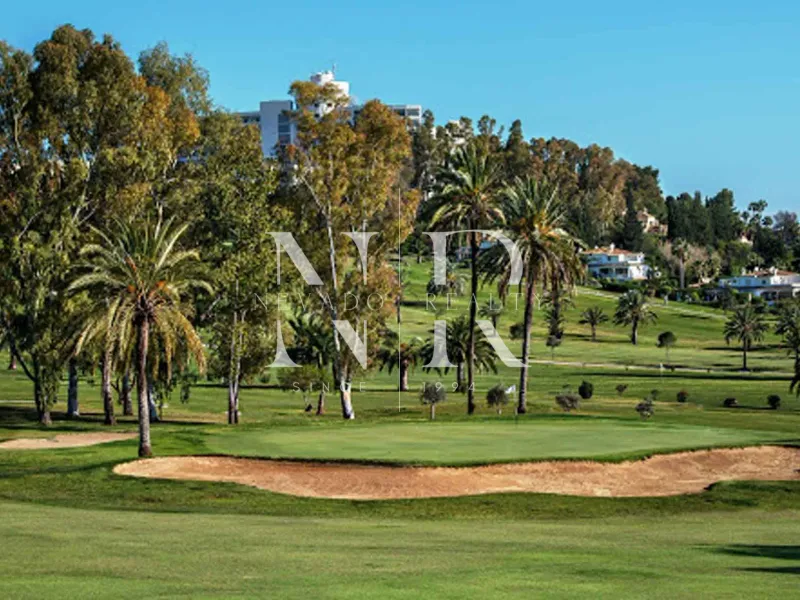 Brand new villa in Los Flamingos Golf