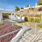 Villa in Benahavís next to the golf course for sale 4