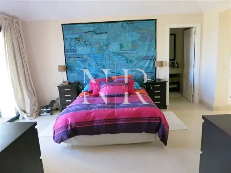 Penthouse in Capanes del Golf Urbanization with panoramic views for sale