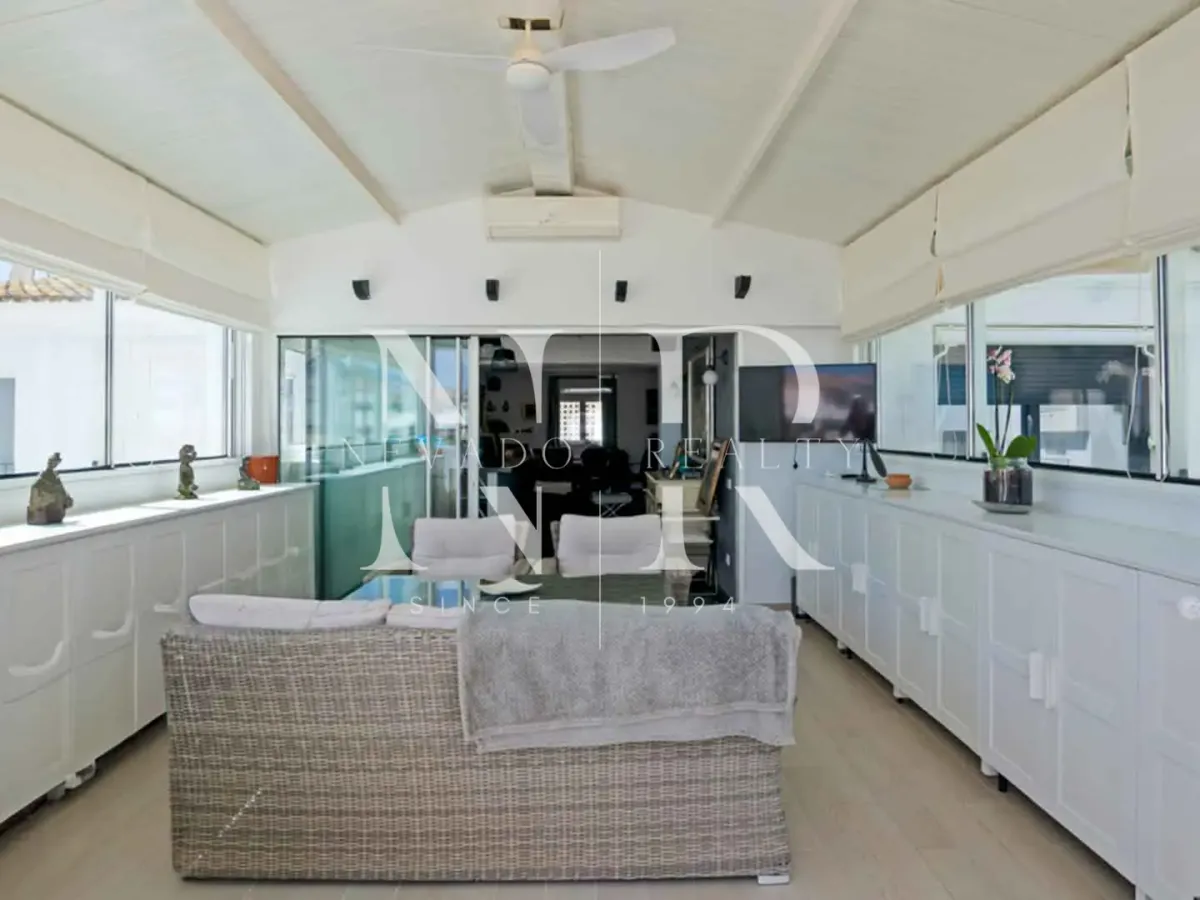 Penthouse for sale in Jardines de Banús Urbanization