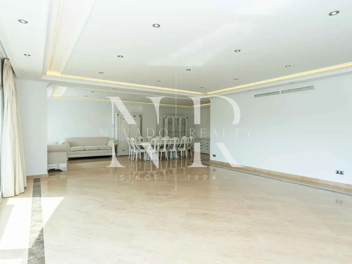 Penthouse with sea views in Embrujo de Banús, Marbella for sale