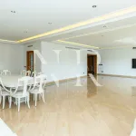 Penthouse with sea views in Embrujo de Banús, Marbella for sale 5