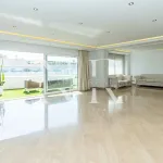 Penthouse with sea views in Embrujo de Banús, Marbella for sale 7