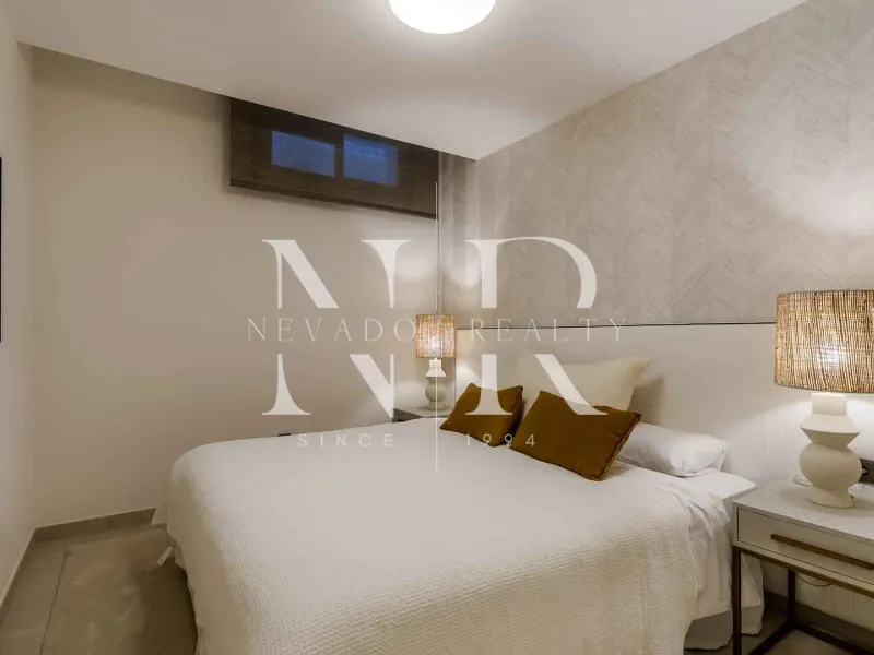 Semi-detached house for sale in Banús Bay Urbanization, just minutes from the beach