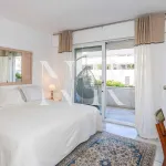 Frontline beach flat in Los Granados de Banús I for sale 13