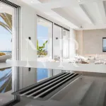 Frontline penthouse in Puerto Banús with panoramic views for sale 9