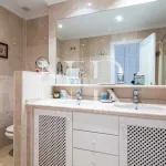 Frontline beach flat in La Herradura for sale 15