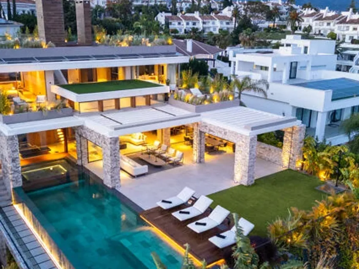 Villa Elba - Frontline Golf Renovated Luxury Villa in Los Naranjos, Nueva Andalucía