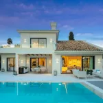 Villa Elba - Frontline Golf Renovated Luxury Villa in Los Naranjos, Nueva Andalucía 9