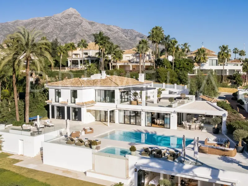 Villa Elba - Frontline Golf Renovated Luxury Villa in Los Naranjos, Nueva Andalucía