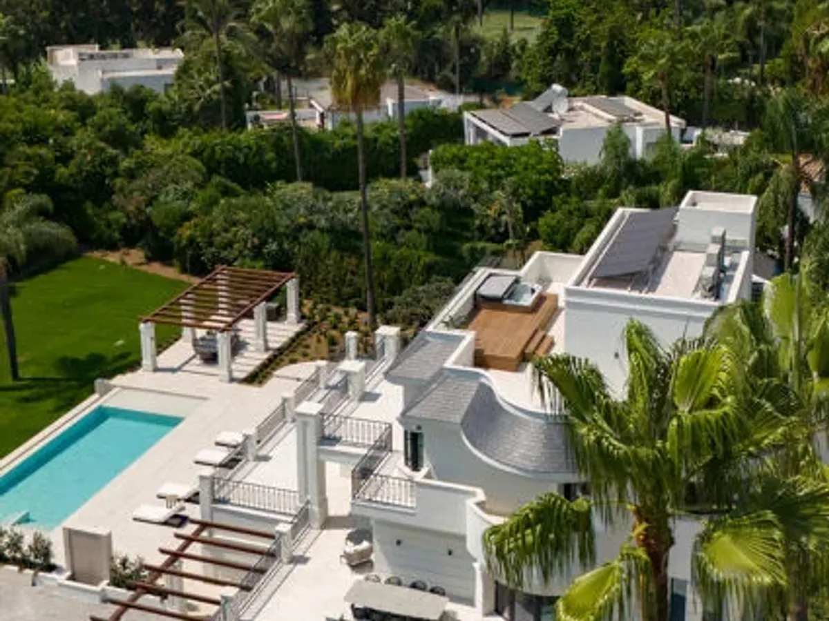 Isla Brisa - Incredible Frontline Golf Modern House in Las Brisas, Nueva Andalucía, Marbella