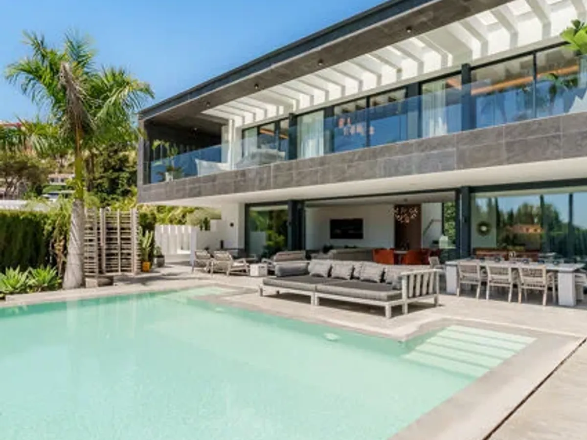 Isla Brisa - Incredible Frontline Golf Modern House in Las Brisas, Nueva Andalucía, Marbella