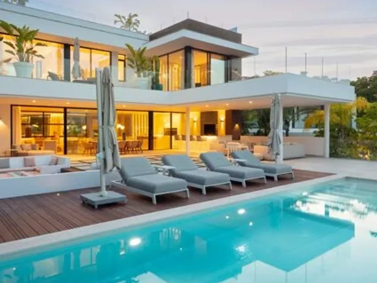 Isla Brisa - Incredible Frontline Golf Modern House in Las Brisas, Nueva Andalucía, Marbella
