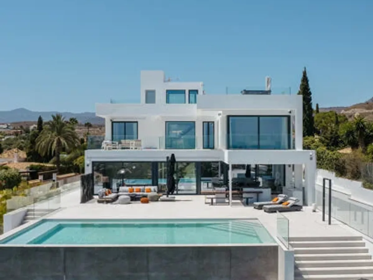 Casa Noora - Elegant Renovated Villa in Altos del Paraíso, Benahavís