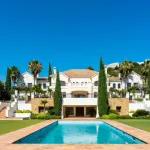 Casa Olea - Brand-New Contemporary Villa with Sea Views in La Zagaleta 4