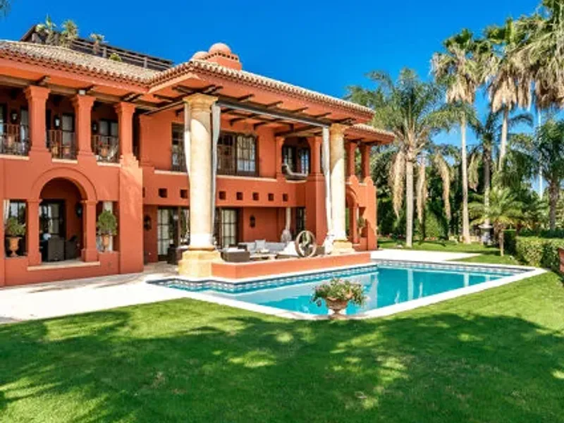 Villa Serenata - Elegant Mediterranean Villa with Timeless Charm in Sierra Blanca, Marbella’s Golden Mile