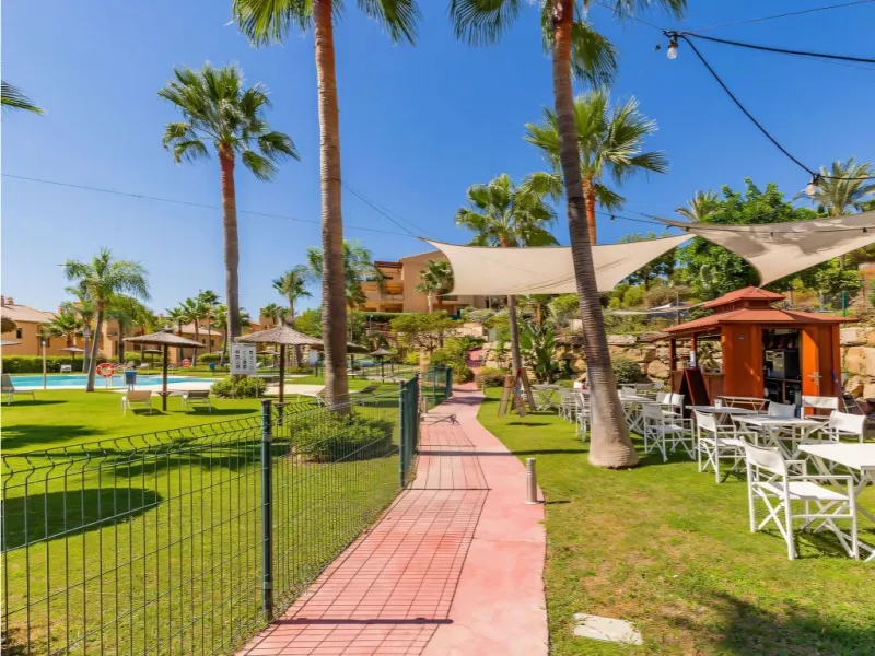 2 bedroom apartment for sale in Señorio del Hacienda de Cifuentes, Benahavís on the Costa del Sol