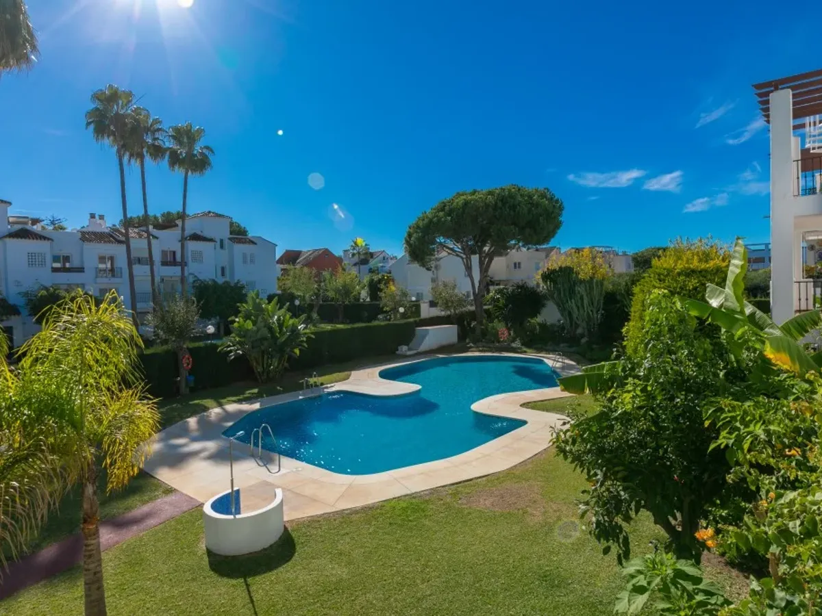 Estepona, New golden mile - Lovely 3 bedroom apartment for long term rental in Urbanization Sun Beach