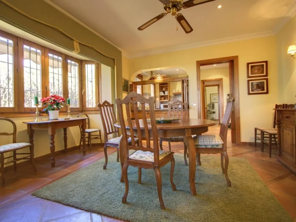 Cascadas de Camojan - Discreet Cortijo style home in one of Marbella's most prestigious locations.