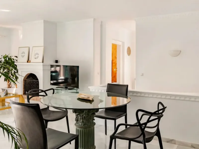 4 bedroom villa for sale in Nagüeles, Marbella on the Costa del Sol