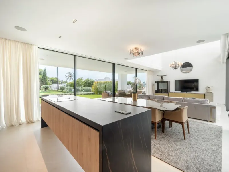 4 bedroom semi detached villa with private rooftop pool, Marbella Golf Valley, Nueva Andalucia