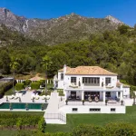 Detached Villa in Sierra Blanca 2