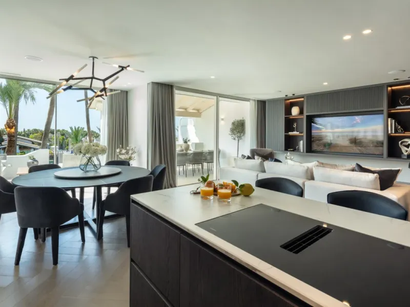 Penthouse in The Golden Mile