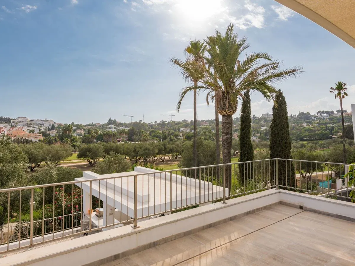 Detached Villa in Las Brisas