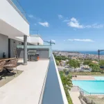 Middle Floor Apartment in Estepona 1