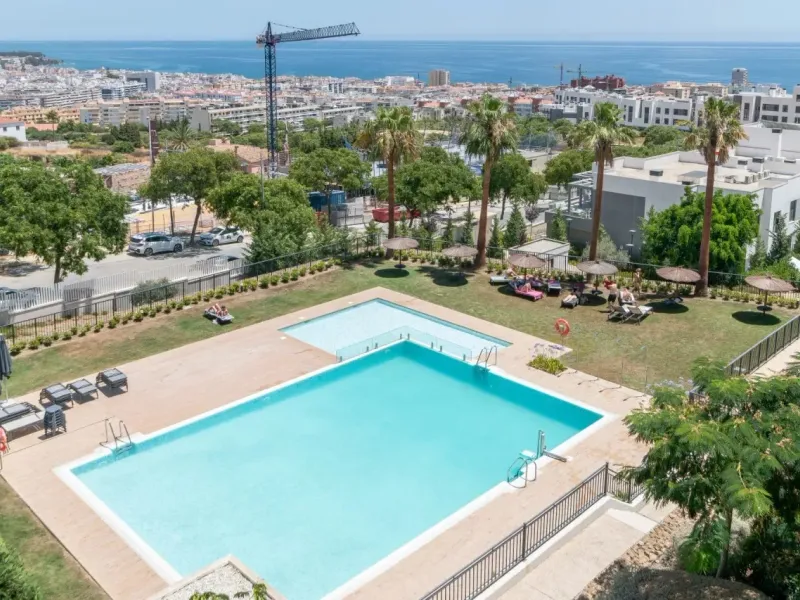 Middle Floor Apartment in Estepona