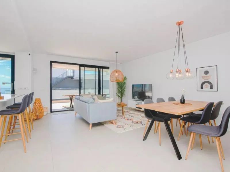 Middle Floor Apartment in Estepona